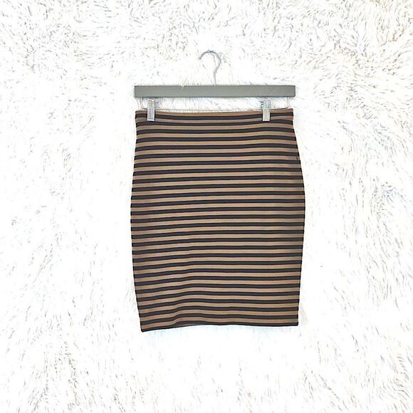 Club Monaco Dresses & Skirts - Club Monaco striped ponte pencil skirt